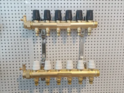 Collettore per tubi Pex collettore di distribuzione dell'acqua in ottone di fabbrica con valvola di controllo manuale